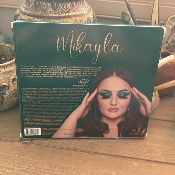 Mikayla Makeup Mikayla Glamlite 3 Color Palette Nwot Poshmark
